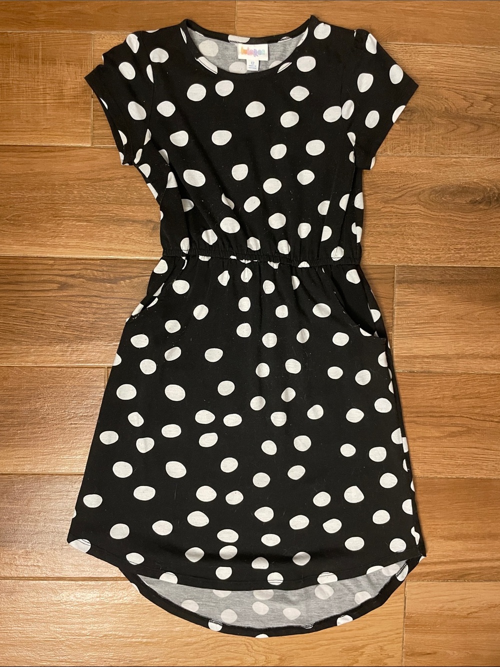 LuLaRoe Black & White Polka Dot Short Sleeve “Mae” Dress w Pockets